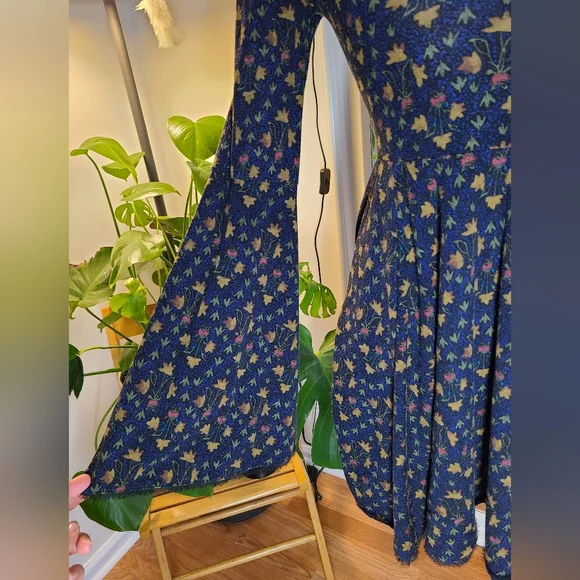 SOLD - Urban outfitters bell sleeve dress - Picture 2 of 6